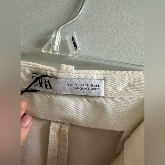 Zara white skirt - stretchy! Size XS new - Picture 2 of 8